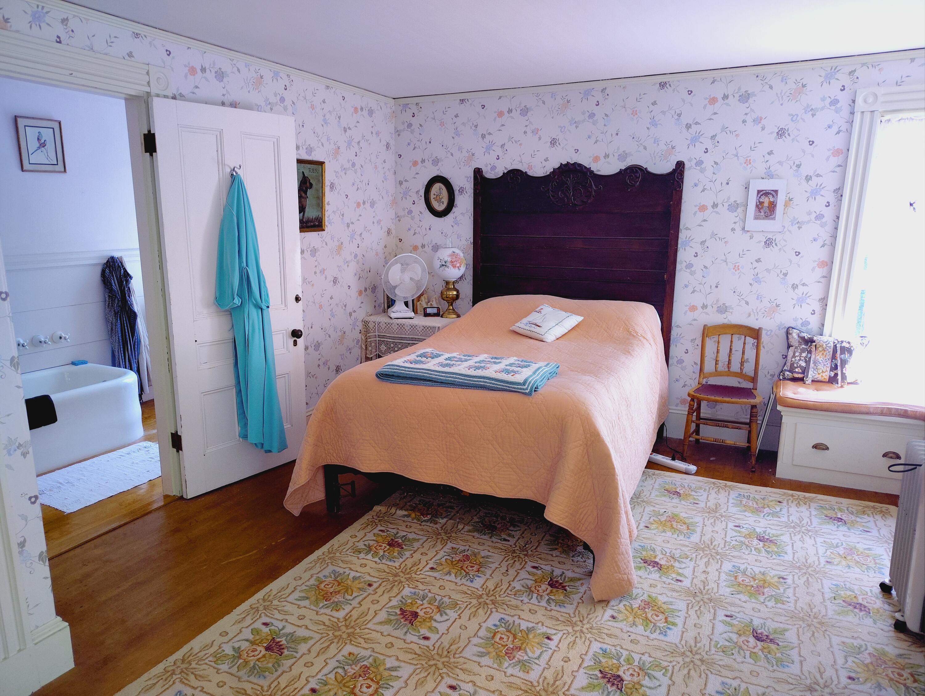 Sorrento, Maine 04677, United States, 7 Bedrooms Bedrooms, ,4 BathroomsBathrooms,Residential,Active,190685