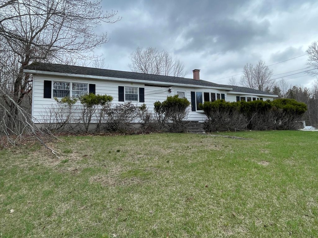 Photo of 22 Robins Way, Turner, ME 04282 (MLS # 1652368)
