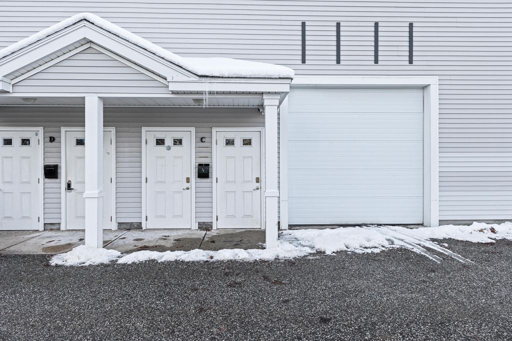 Photo of 2108 Broadway #C, South Portland, ME 04106 (MLS # 1650362)