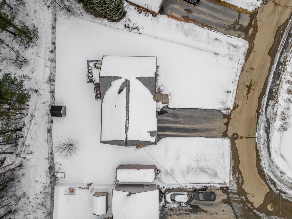 Photo of 41 Bowdoin Drive, Brewer, ME 04412 (MLS # 1652677)