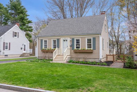 Photo of 25 Hall Street, Portland, ME 04103 (MLS # 1660951)