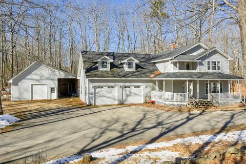 Photo of 589 King Street, Oxford, ME 04270 (MLS # 1654745)