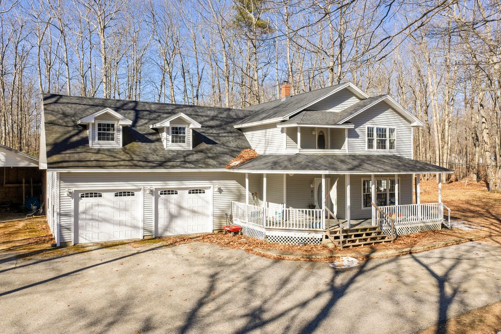 Photo of 589 King Street, Oxford, ME 04270 (MLS # 1654745)