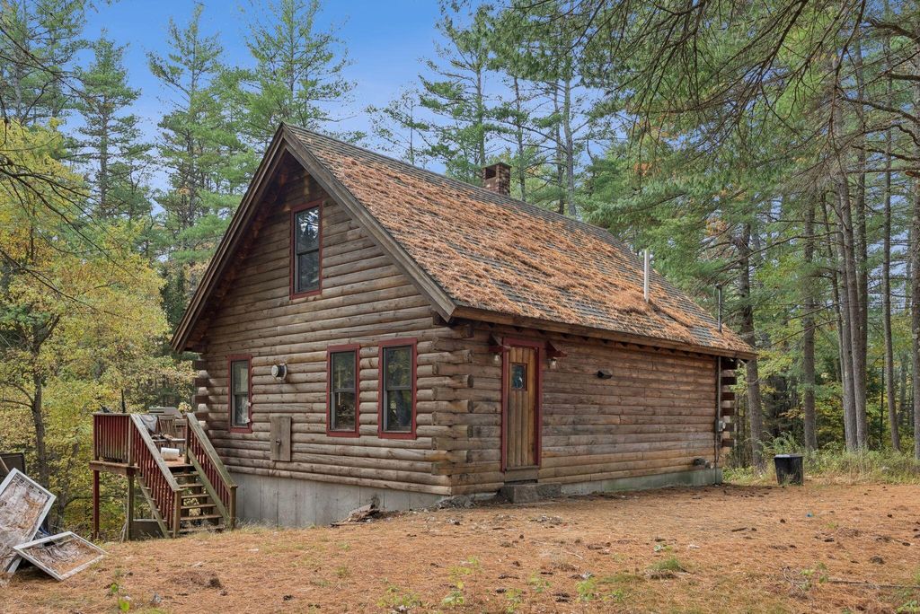 Photo of 13 Forest Avenue, Harrison, ME 04040 (MLS # 1641362)