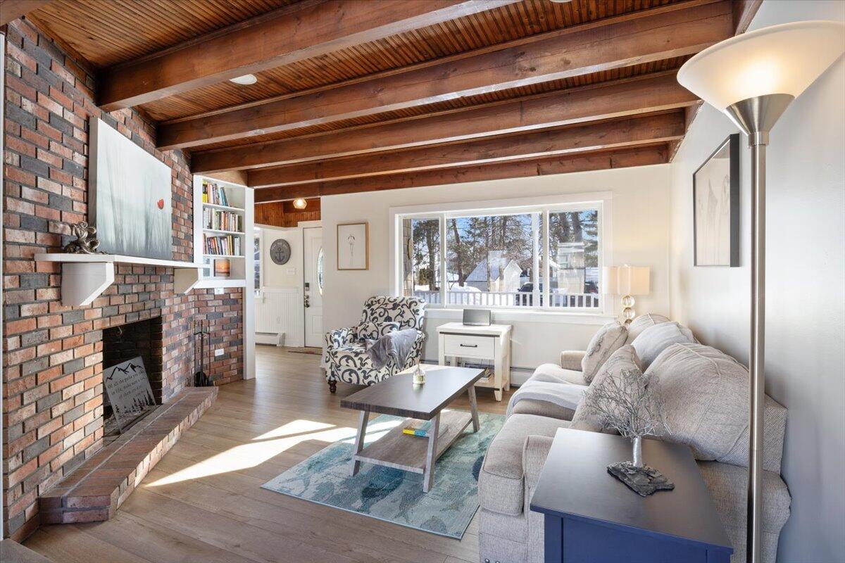10 Lower Beach Road