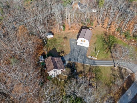 Photo of 4 Chelsey Lane, Gray, ME 04039 (MLS # 1644126)