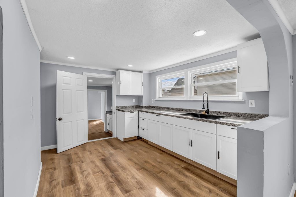 Photo of 45 W Bates Street, Lewiston, ME 04240 (MLS # 1662186)