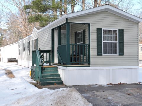 Photo of 5 Forest Circle, Gorham, ME 04038 (MLS # 1651466)