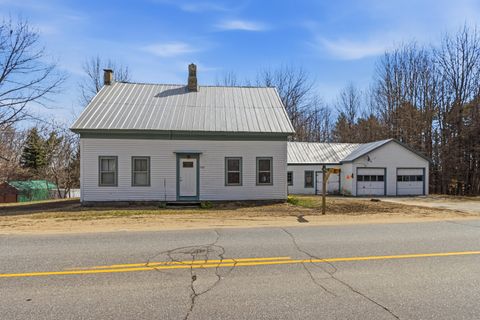 Photo of 982 King Street, Oxford, ME 04270 (MLS # 1657903)