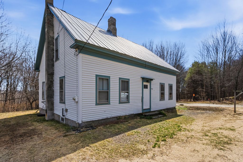 Photo of 982 King Street, Oxford, ME 04270 (MLS # 1657903)