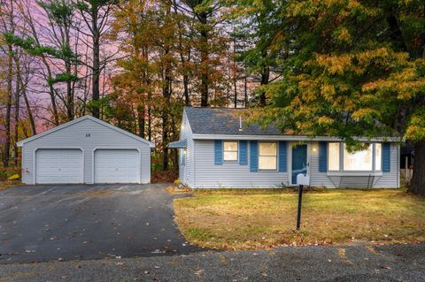 Photo of 17 Sunrise Circle, Augusta, ME 04330 (MLS # 1641698)