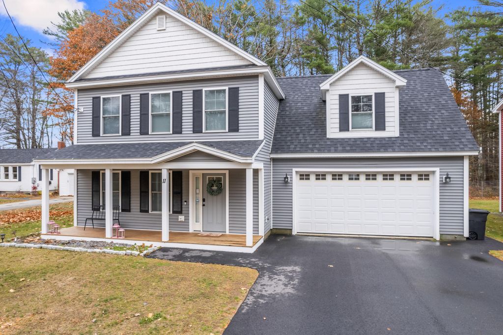 Photo of 11 Neptune Drive, Brunswick, ME 04011 (MLS # 1643527)