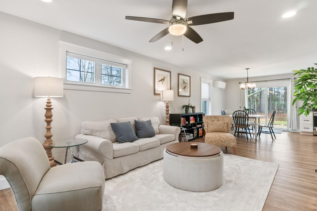 Photo of 11 Neptune Drive, Brunswick, ME 04011 (MLS # 1643527)