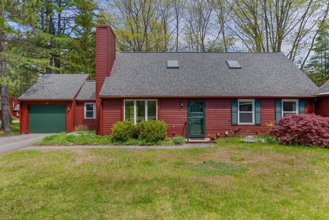 Photo of 14 Willow Grove Road #14, Brunswick, ME 04011 (MLS # 1663877)