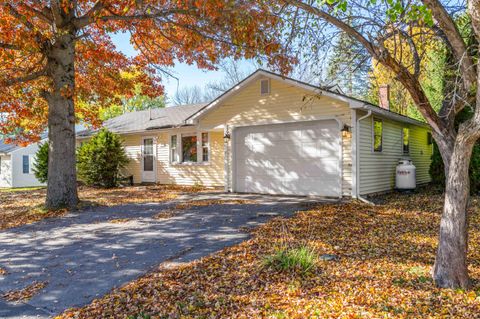 Photo of 176 Falvey Street, Bangor, ME 04401 (MLS # 1642265)