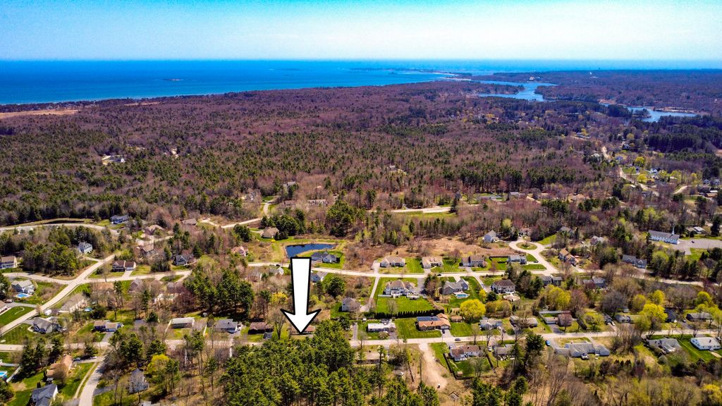 Photo of 27 Elmwood Drive, Saco, ME 04072 (MLS # 1663327)