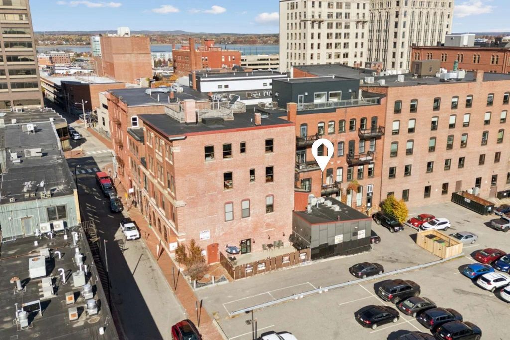 Photo of 15 Brown Street #206, Portland, ME 04101 (MLS # 1642425)