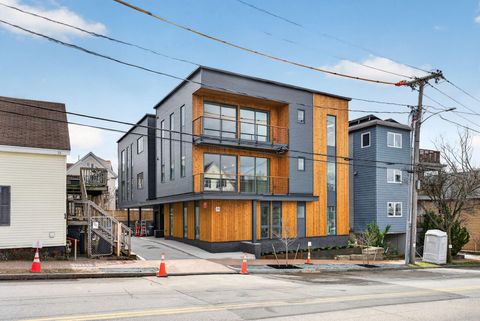 Photo of 58 Cumberland Avenue #2, Portland, ME 04101 (MLS # 1651070)