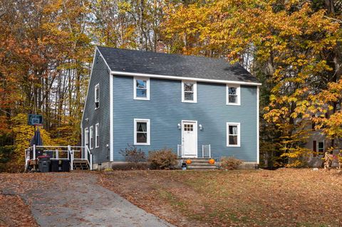 Photo of 11 Walkers Ridge Drive, Sanford, ME 04073 (MLS # 1641916) Photo of 11 Walkers Ridge Drive, Sanford, ME 04073 (MLS # 1641916)