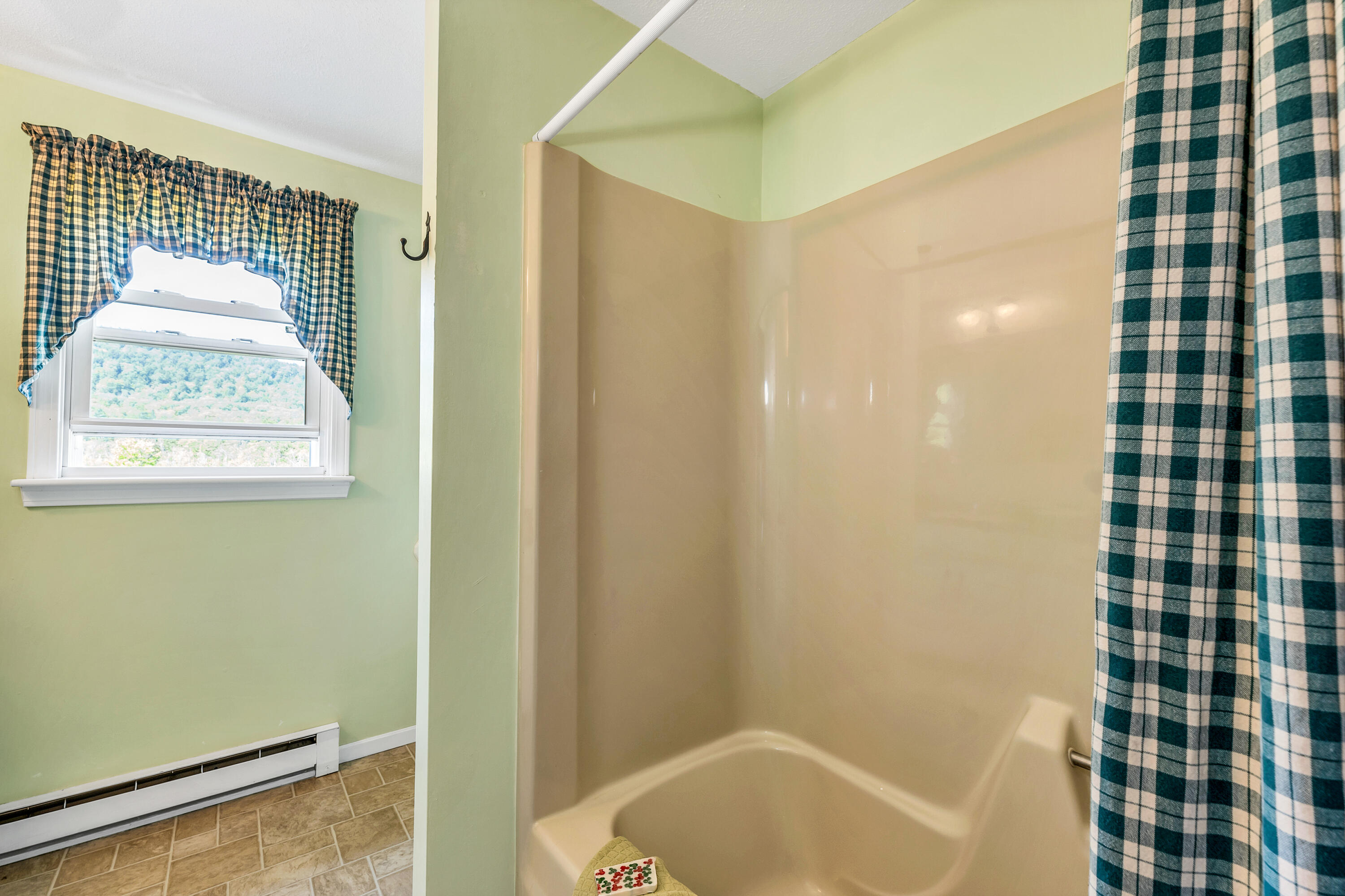 Porter, Maine 04068, United States, 3 Bedrooms Bedrooms, ,3 BathroomsBathrooms,Residential,Active,184114