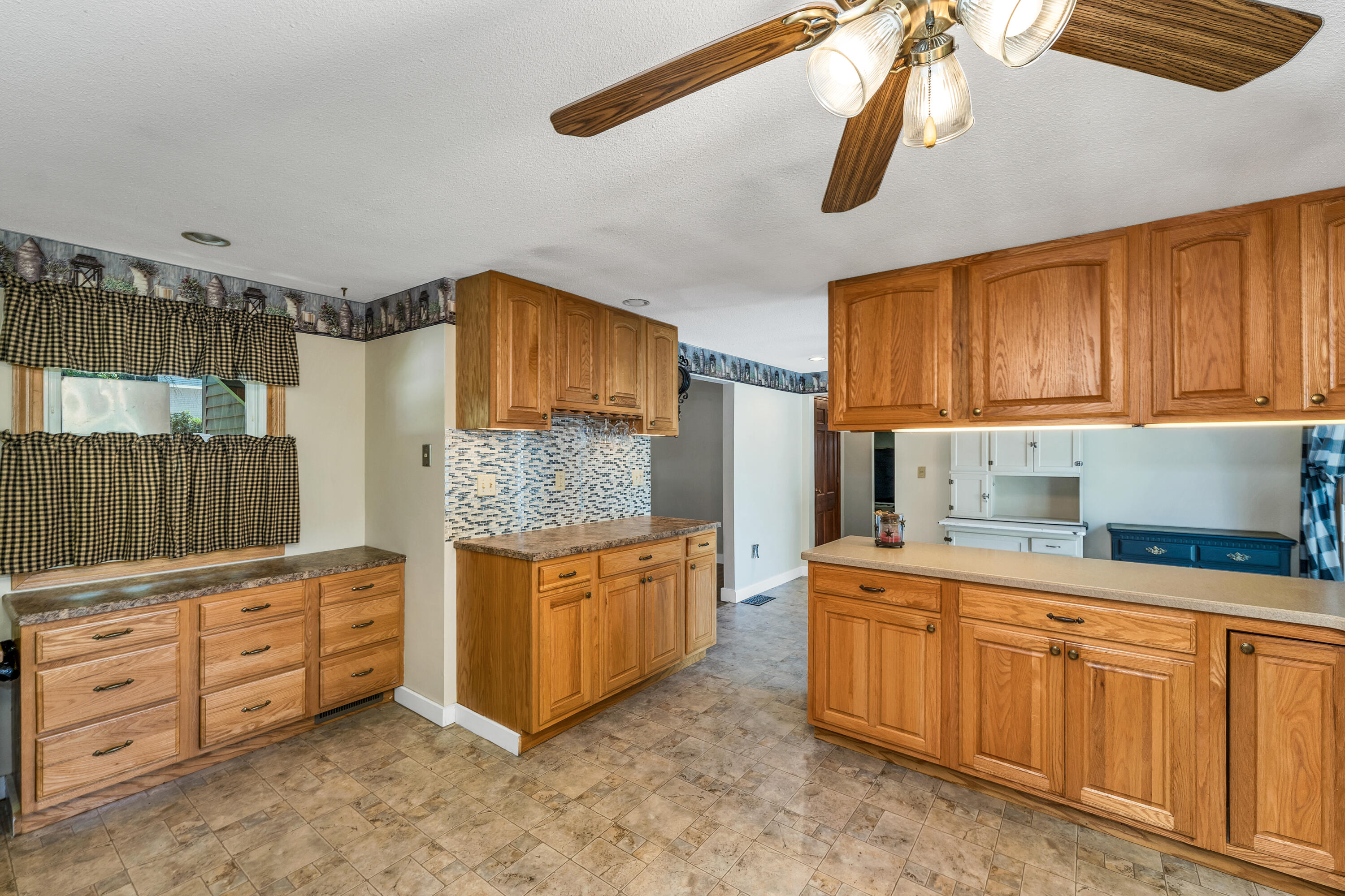 Porter, Maine 04068, United States, 3 Bedrooms Bedrooms, ,3 BathroomsBathrooms,Residential,Active,184114