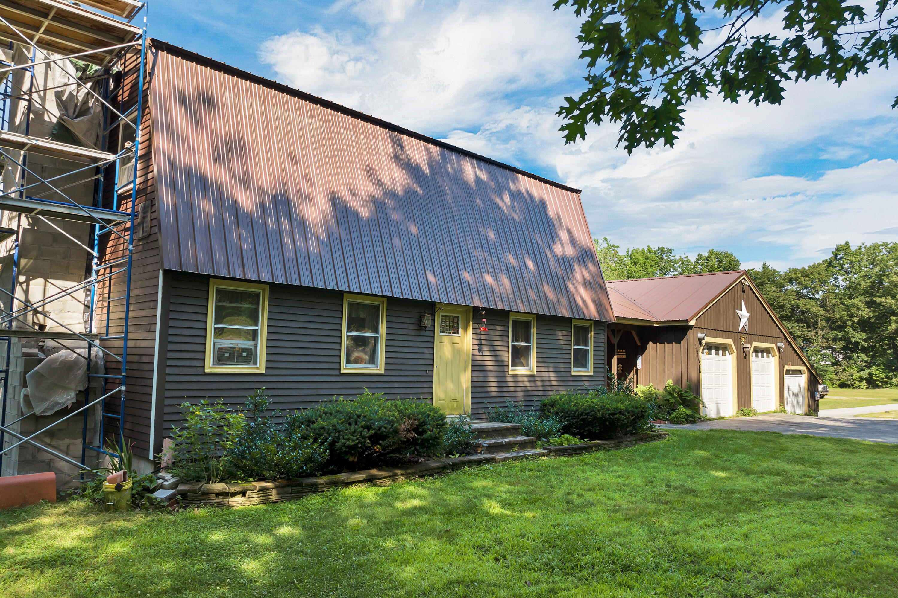 Porter, Maine 04068, United States, 3 Bedrooms Bedrooms, ,3 BathroomsBathrooms,Residential,Active,184114