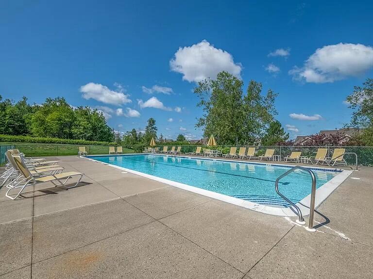 Stockton Springs, Maine 04981, United States, 4 Bedrooms Bedrooms, ,3 BathroomsBathrooms,Residential,Pending,107938