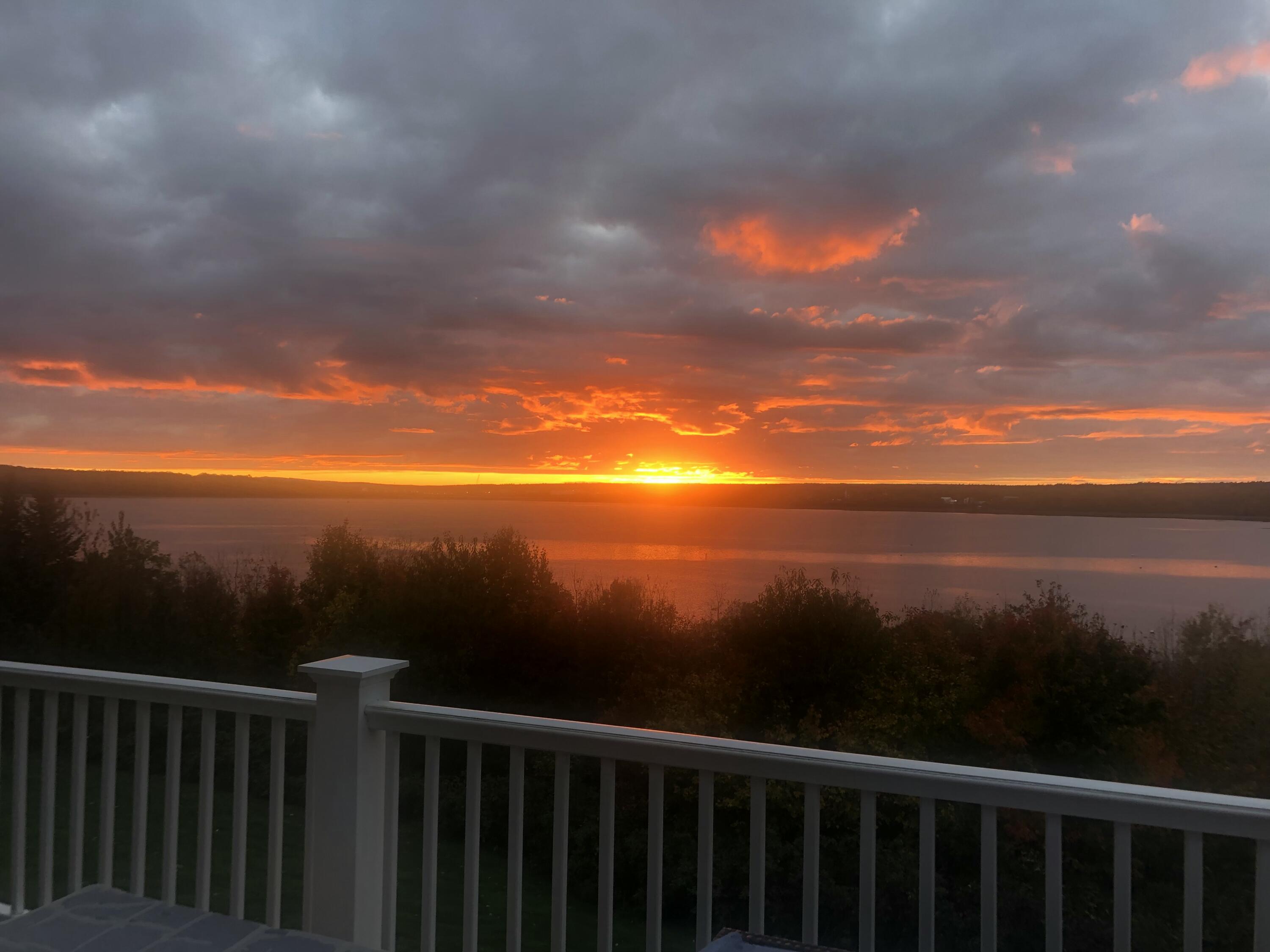 Stockton Springs, Maine 04981, United States, 4 Bedrooms Bedrooms, ,3 BathroomsBathrooms,Residential,Pending,107938