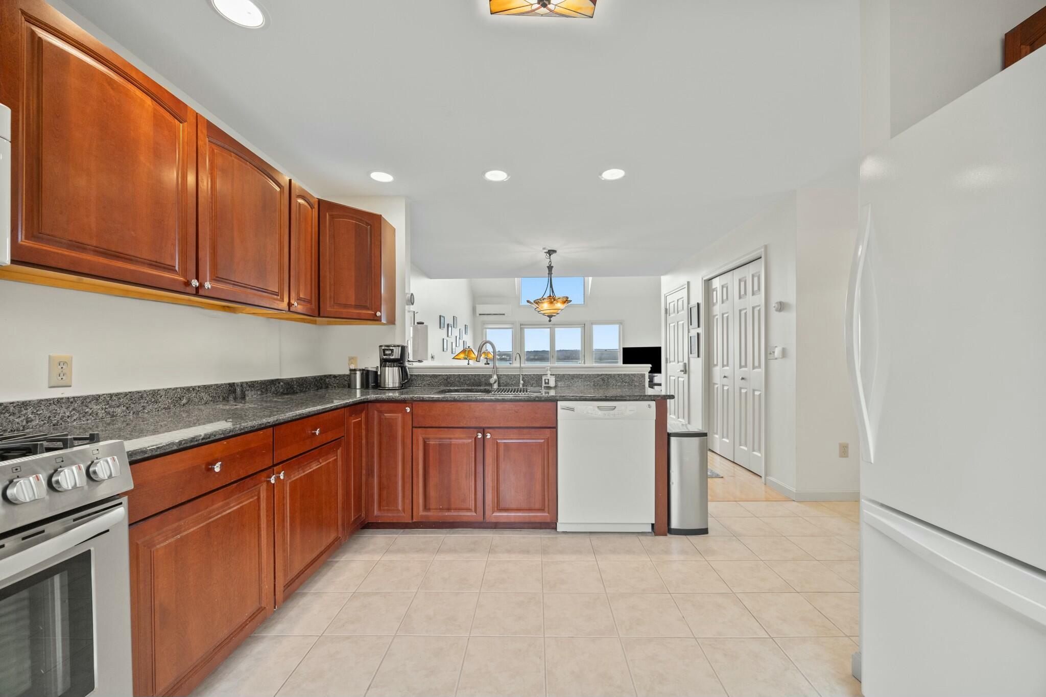 Stockton Springs, Maine 04981, United States, 4 Bedrooms Bedrooms, ,3 BathroomsBathrooms,Residential,Pending,107938