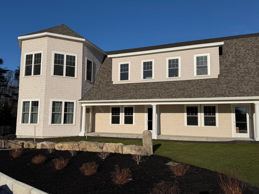 Photo of 5 Village Park Drive #16, York, ME 03909 (MLS # 1649200)