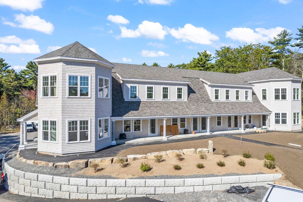 Photo of 5 Village Park Drive #16, York, ME 03909 (MLS # 1649200)