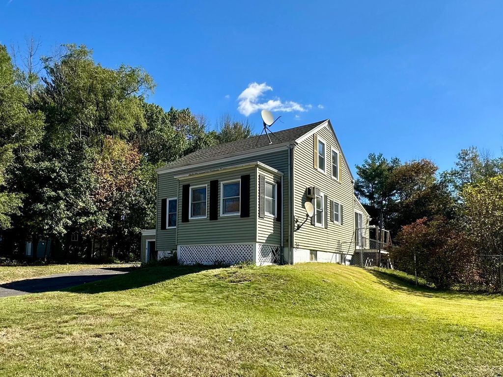 Photo of 285 Scribner Boulevard, Lewiston, ME 04240 (MLS # 1639536)