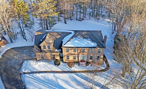 Photo of 6 Chebeague Lane, Brunswick, ME 04011 (MLS # 1650436)