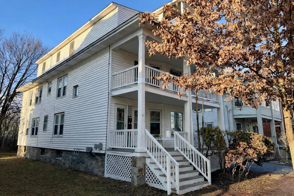 Photo of 19 William Street, Portland, ME 04103 (MLS # 1651038)