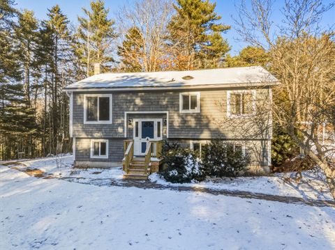 Photo of 52 Birch Point Road, Freeport, ME 04032 (MLS # 1653311)