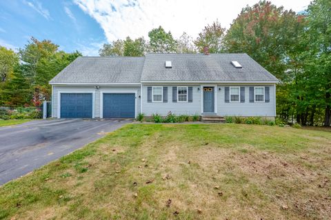 Photo of 19 Alexander Drive, Biddeford, ME 04005 (MLS # 1639699)