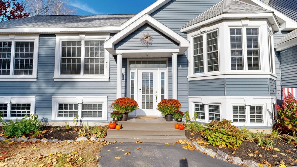 Photo of 18 Larrabee Road, Lewiston, ME 04240 (MLS # 1649157)