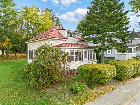 Photo of 47 Sanger Avenue, Waterville, ME 04901 (MLS # 1641202)