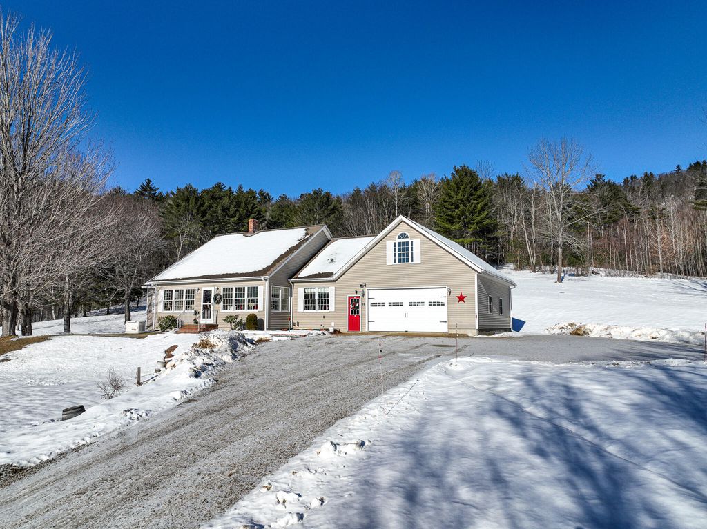 Photo of 44 Mountain View Road, Mexico, ME 04224 (MLS # 1641588)