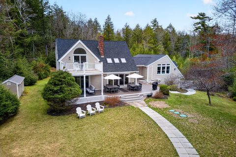 Photo of 71-72 Quarry Cove Road, Raymond, ME 04071 (MLS # 1660245)