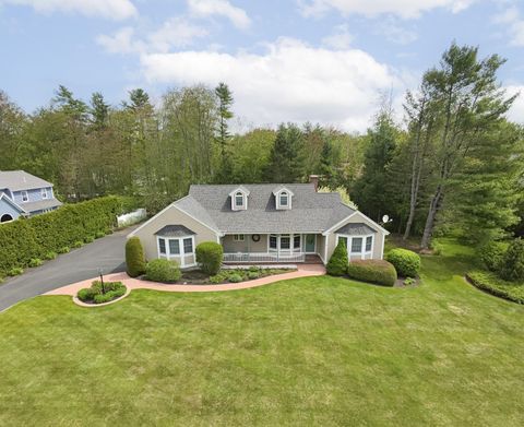 Photo of 4 Rays Circle, Scarborough, ME 04074 (MLS # 1663376)
