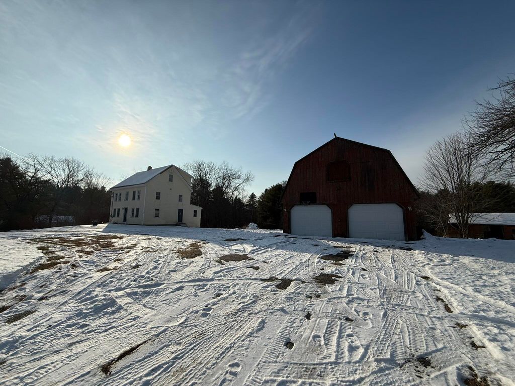 Photo of 17 Walker Road, Mechanic Falls, ME 04256 (MLS # 1647139)