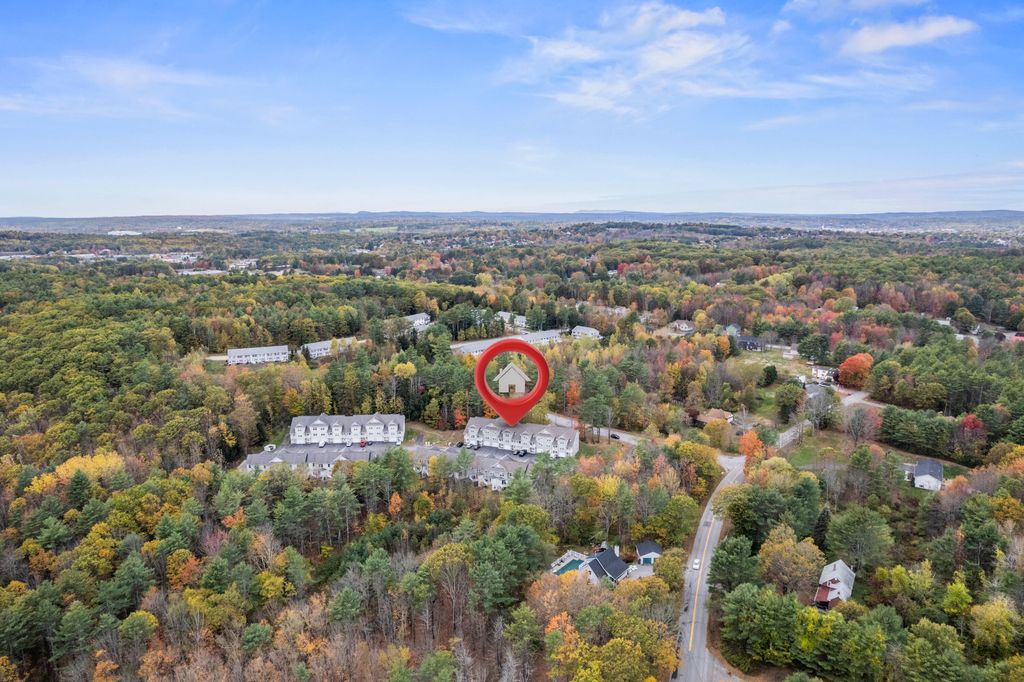 Photo of 9 Ledges Court #9, Lewiston, ME 04240 (MLS # 1641300)