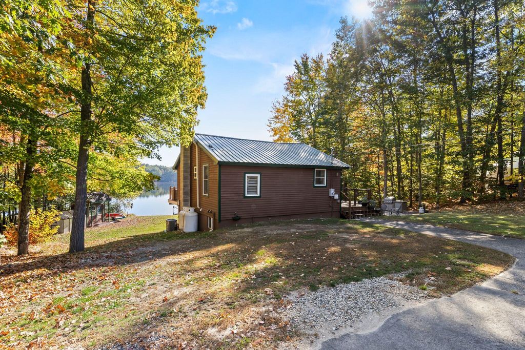 Photo of 14 Cottage Road, Limerick, ME 04048 (MLS # 1640250)