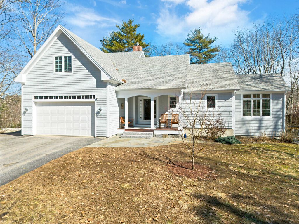 Photo of 44 Island View Lane, Brunswick, ME 04011 (MLS # 1655214)
