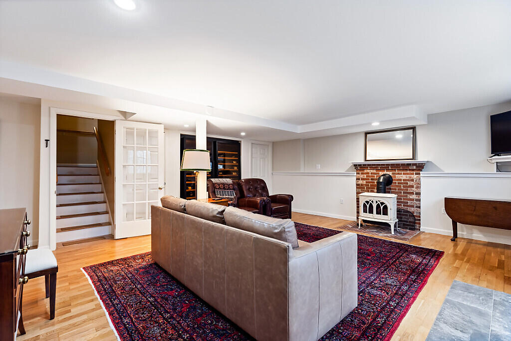 Brunswick, Maine, 04011, United States, 3 Bedrooms Bedrooms, ,4 BathroomsBathrooms,Residential,Active,2029713