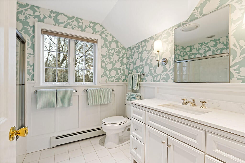 Brunswick, Maine, 04011, United States, 3 Bedrooms Bedrooms, ,4 BathroomsBathrooms,Residential,Active,2029713