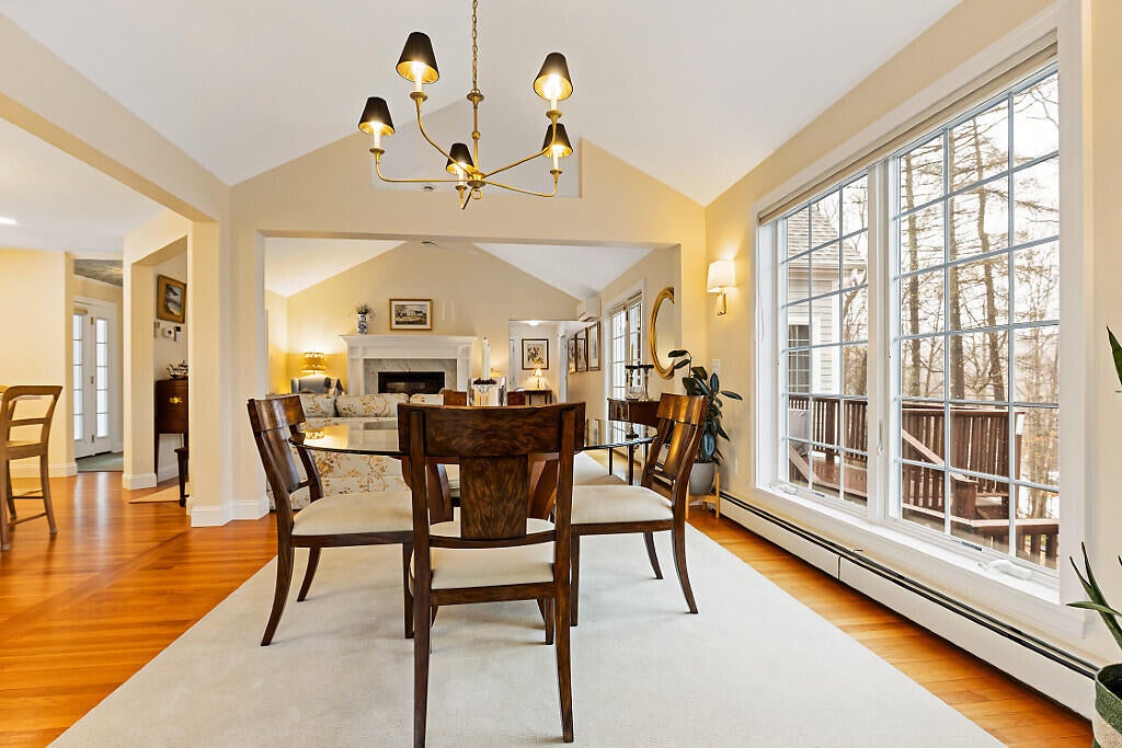 Brunswick, Maine, 04011, United States, 3 Bedrooms Bedrooms, ,4 BathroomsBathrooms,Residential,Active,2029713