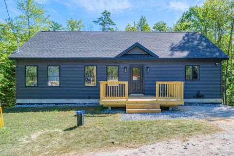Photo of 25 Lydia Lane, Norway, ME 04268 (MLS # 1625388)