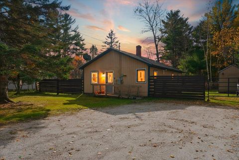 Photo of 108 Alpine Street, Norway, ME 04268 (MLS # 1642091)